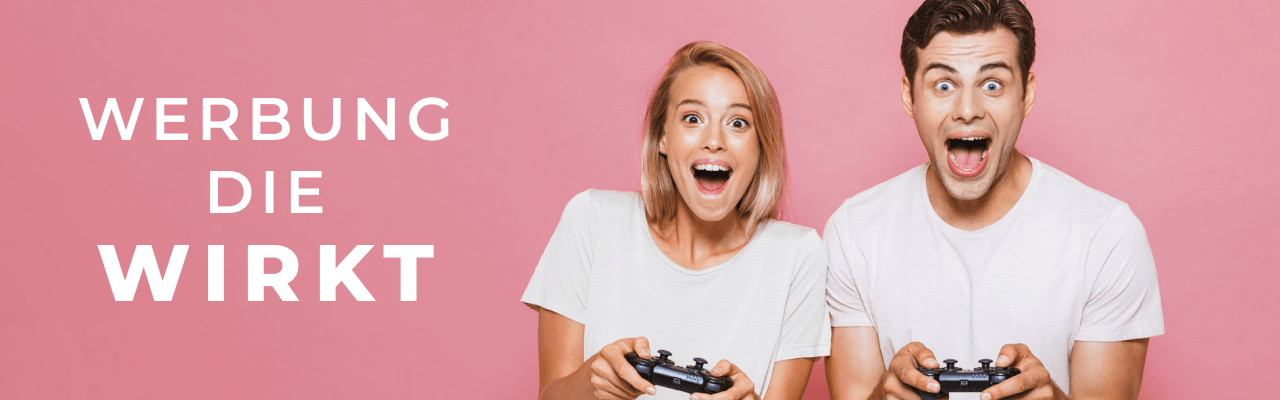 Zwei SpielerInnen erleben im Spiel einen Epic Moment und zeigen sich begeistert über Werbung, die wirkt und etwas in der realen Welt bewirkt.